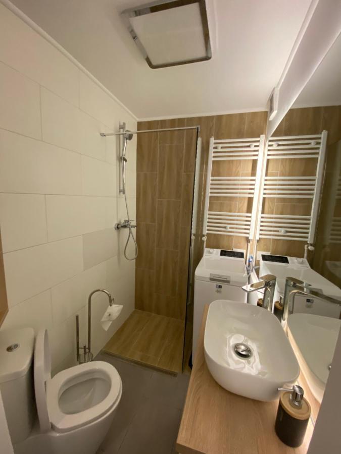 Cozy Apartment In The Business Area Of Bukurešť Exteriér fotografie